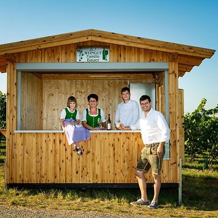 Hotel Weingut Familie Bauer Grossriedenthal Esterno foto